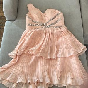 One shoulder pleats dress